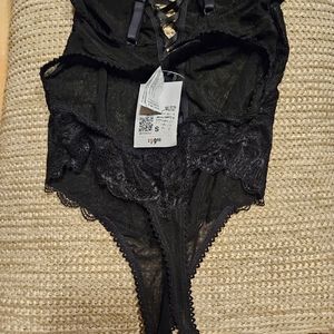 NWT Forever 21  Lace Bodysuit Lingerie small
